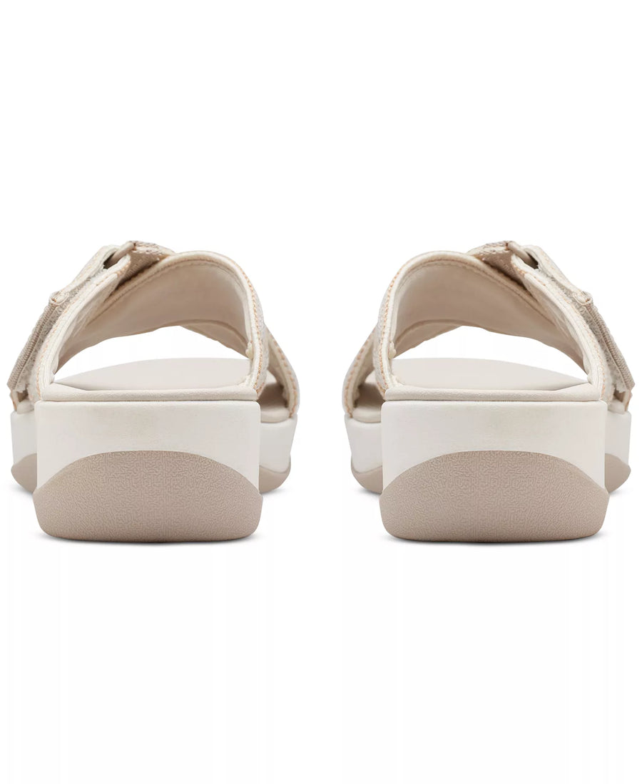 Clarks Women's Cloudsteppers Arla Wave Sandals