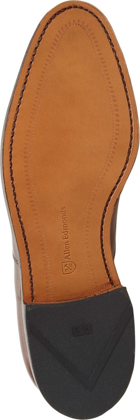 Allen Edmonds Carlyle Plain Toe Oxford - Men's