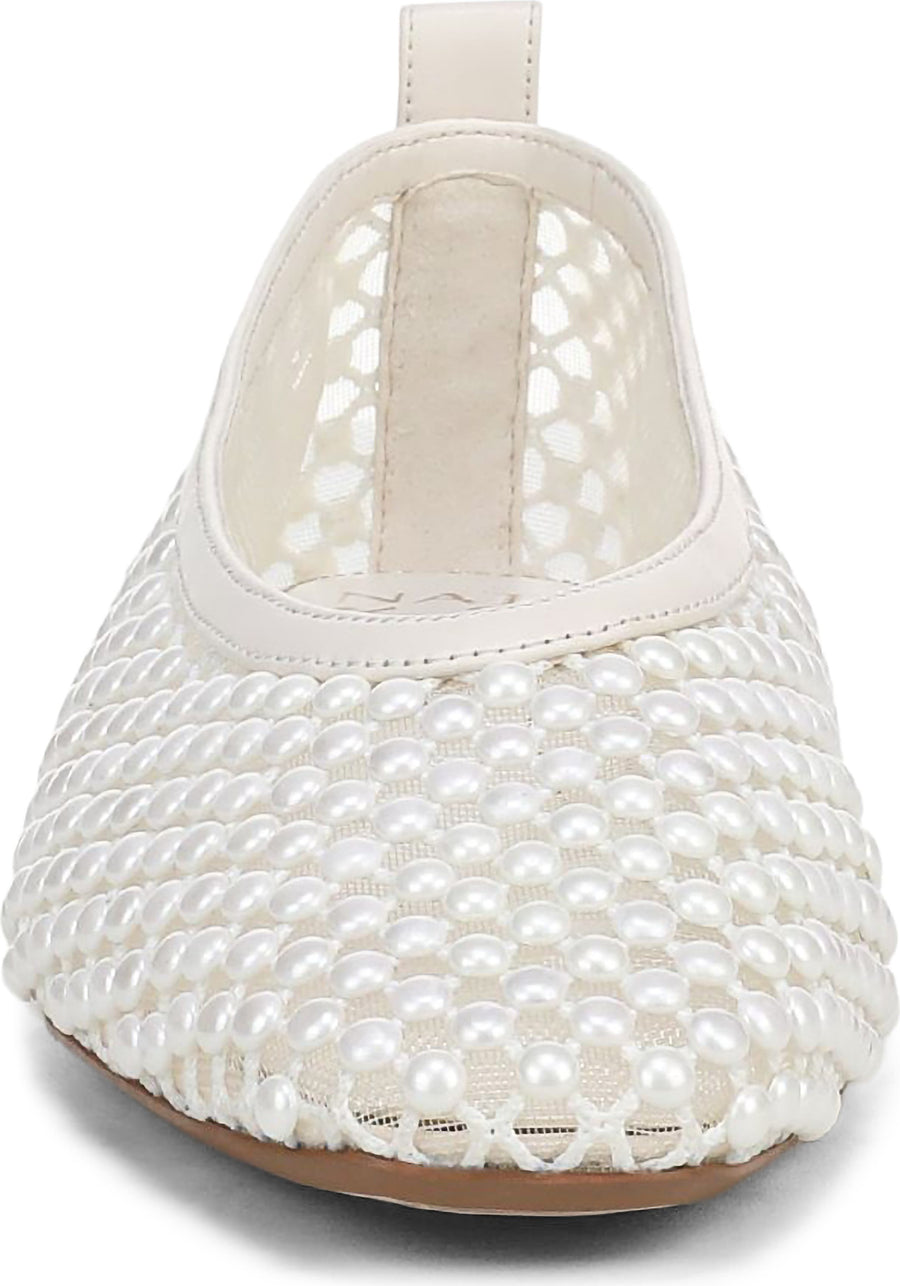 27 Edit Naturalizer Carla Flat - Women's