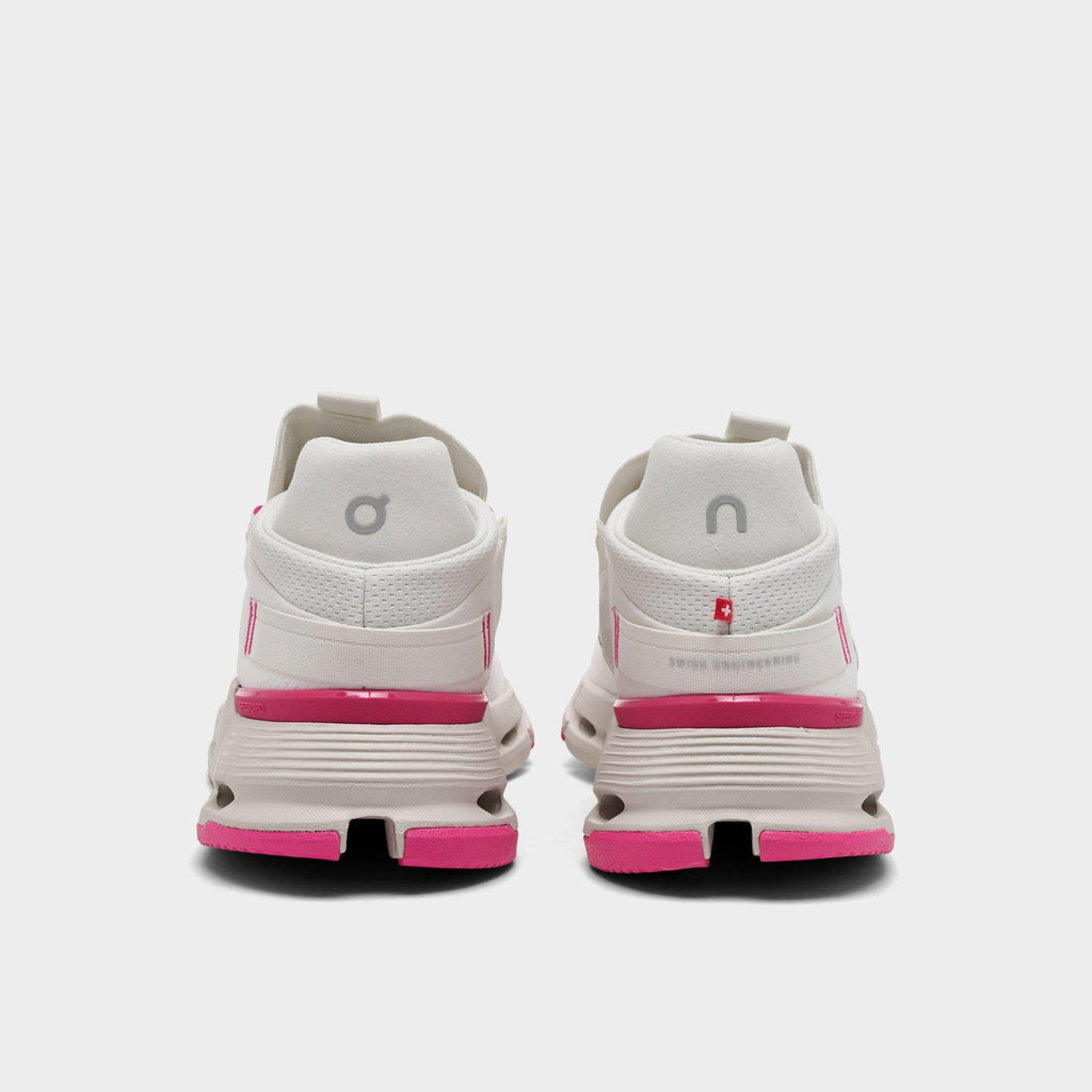 Women's On Cloudnova Running Shoes
