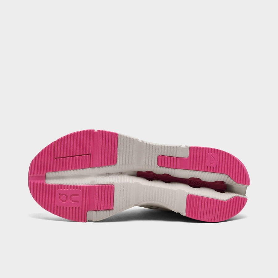 Women's On Cloudnova Running Shoes