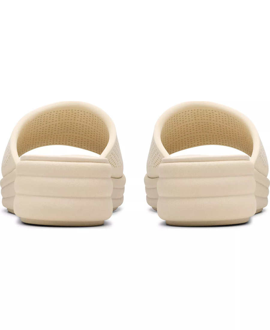 Clarks Cloudsteppers Drift Twist Slip-On Flat Sandals