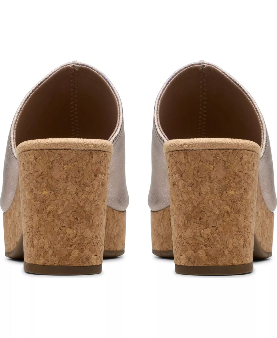 Clarks Collection Women's Nerisa Vine Wedge Sandals