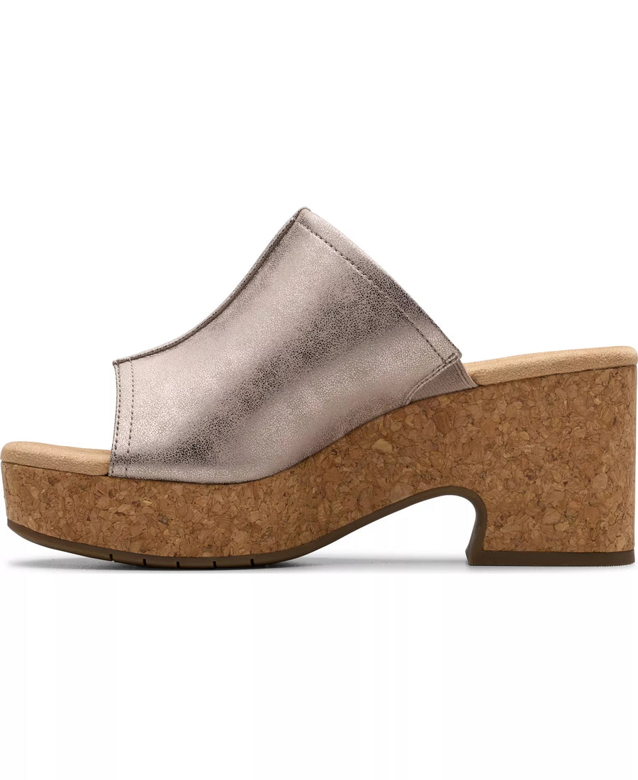 Clarks Collection Women's Nerisa Vine Wedge Sandals