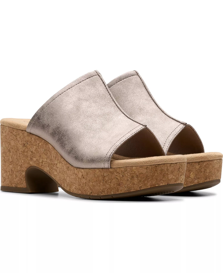 Clarks Collection Women's Nerisa Vine Wedge Sandals