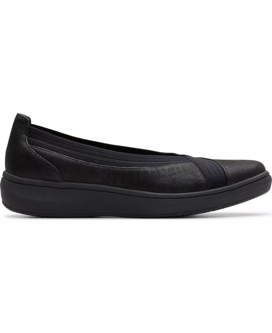 Clarks Women's Cloudsteppers Breeze Sky Air Slip On Shoes
