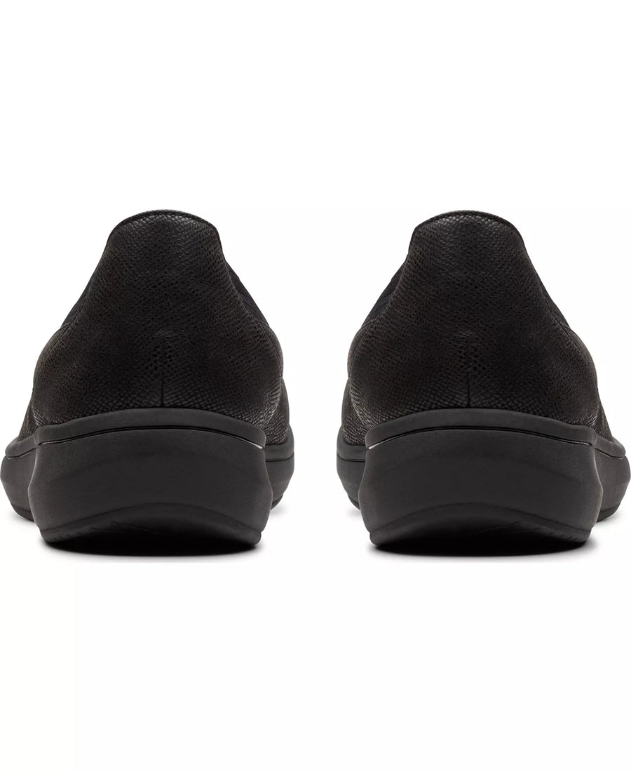 Clarks Women's Cloudsteppers Breeze Sky Air Slip On Shoes