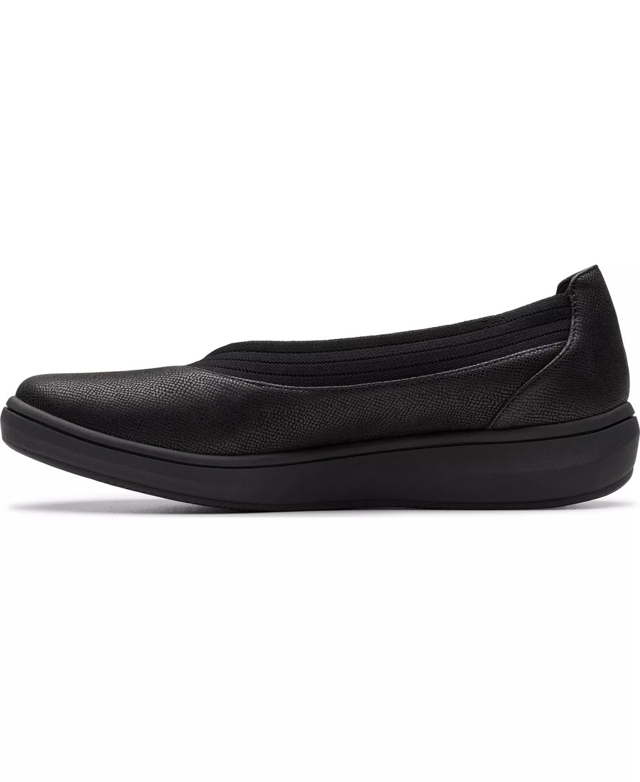 Clarks Women's Cloudsteppers Breeze Sky Air Slip On Shoes