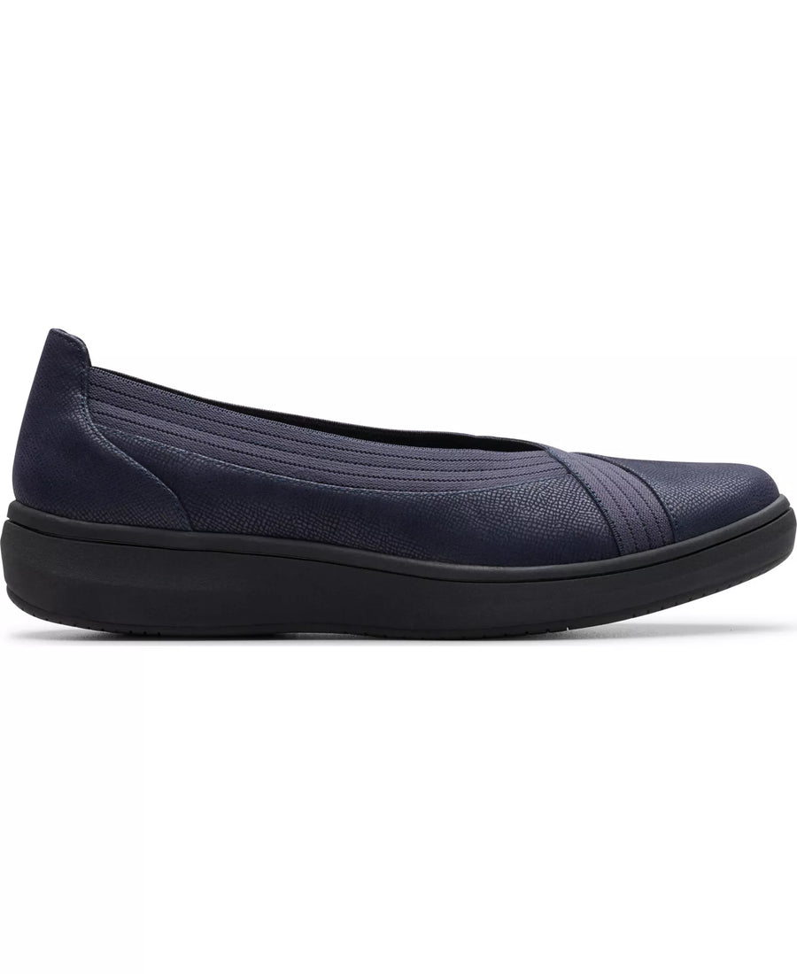 Clarks Women's Cloudsteppers Breeze Sky Air Slip On Shoes
