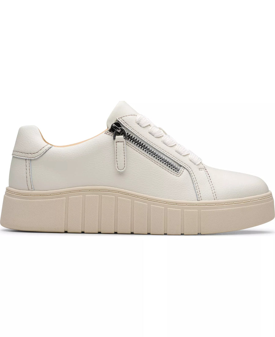 Clarks Women's Mykah Joy Round Toe Sneakers