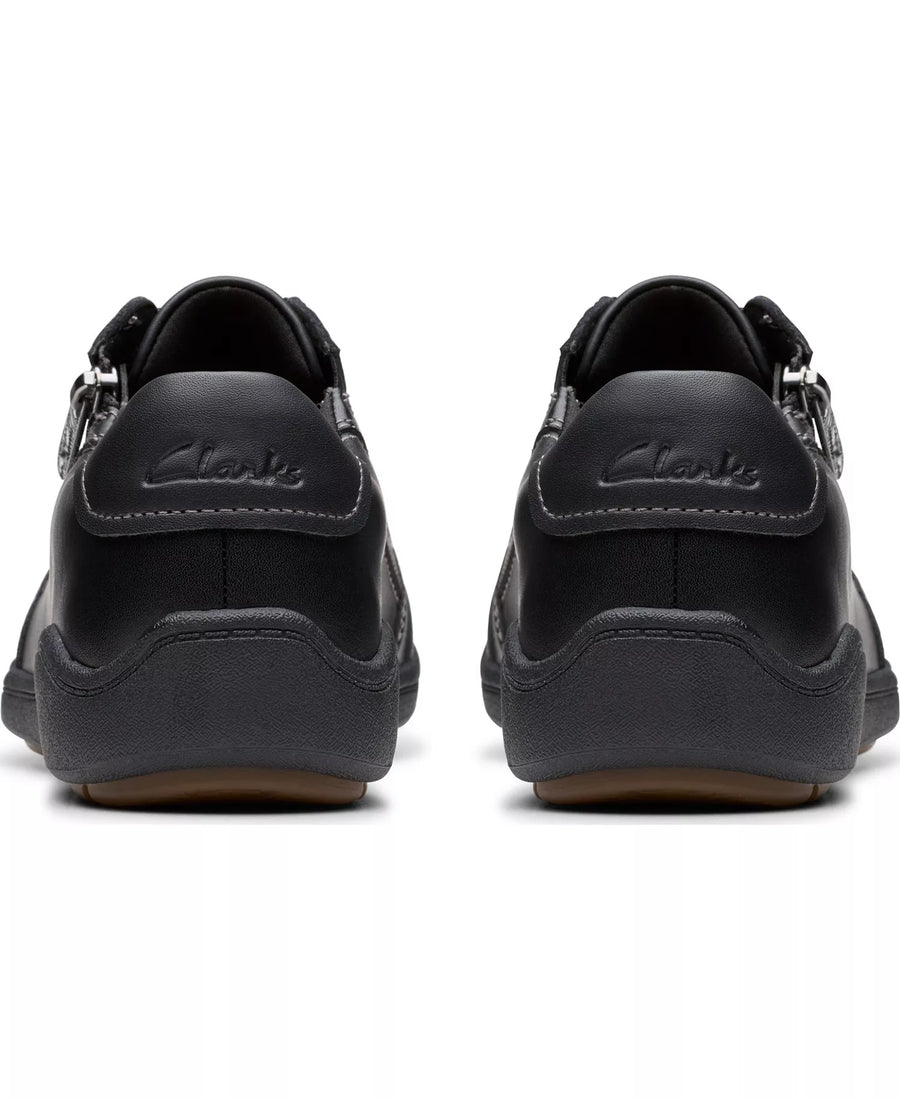Clarks Women's Bryianne Bayla Round Toe Sneakers