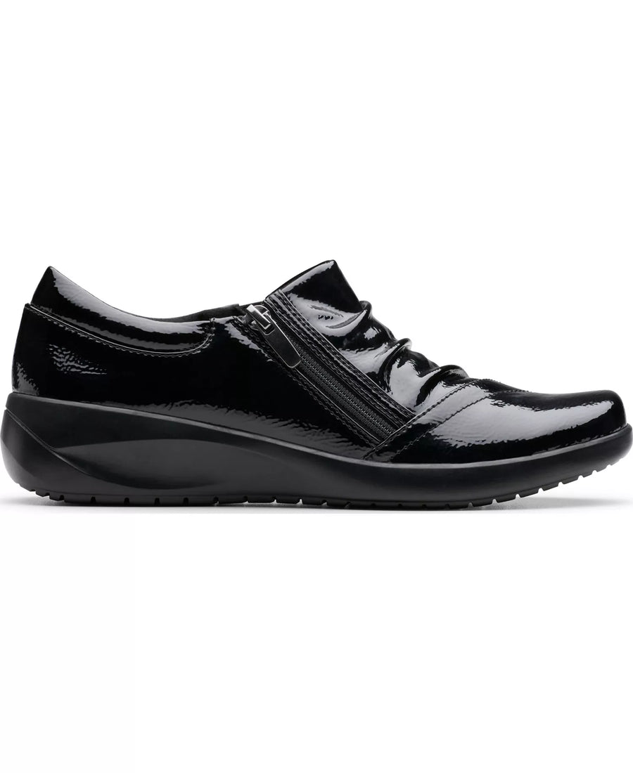 Clarks Women's Kaetlyn Mila Round Toe Flats