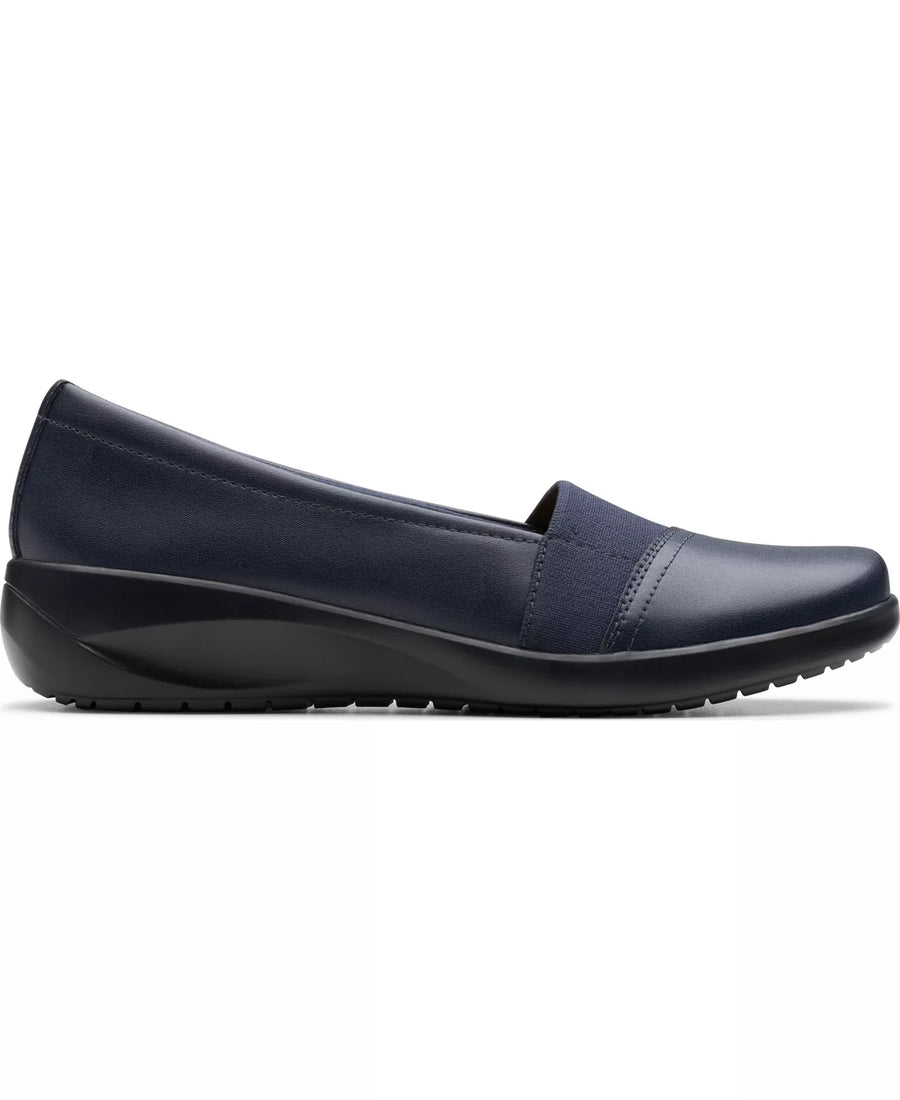 Clarks Women's Kaetlyn Rhea Round Toe Loafers