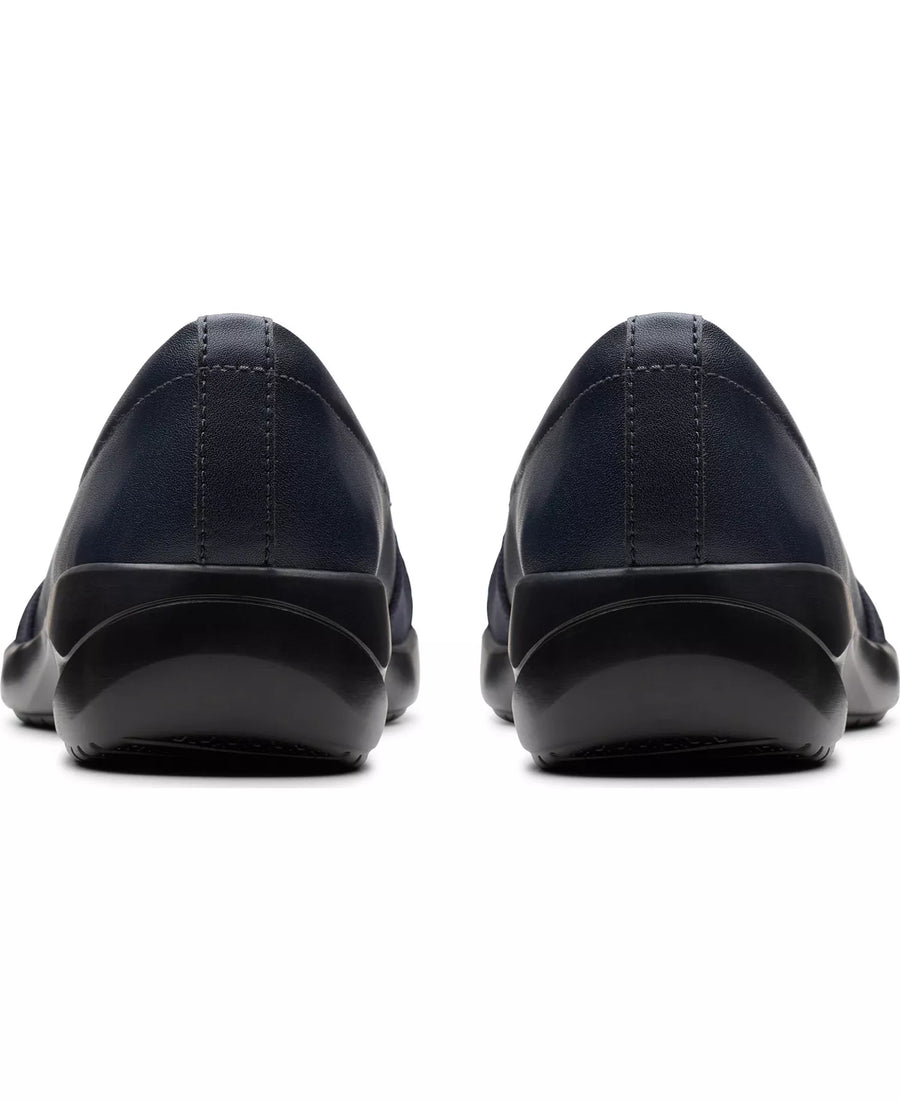 Clarks Women's Kaetlyn Rhea Round Toe Loafers