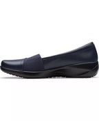 Clarks Women's Kaetlyn Rhea Round Toe Loafers
