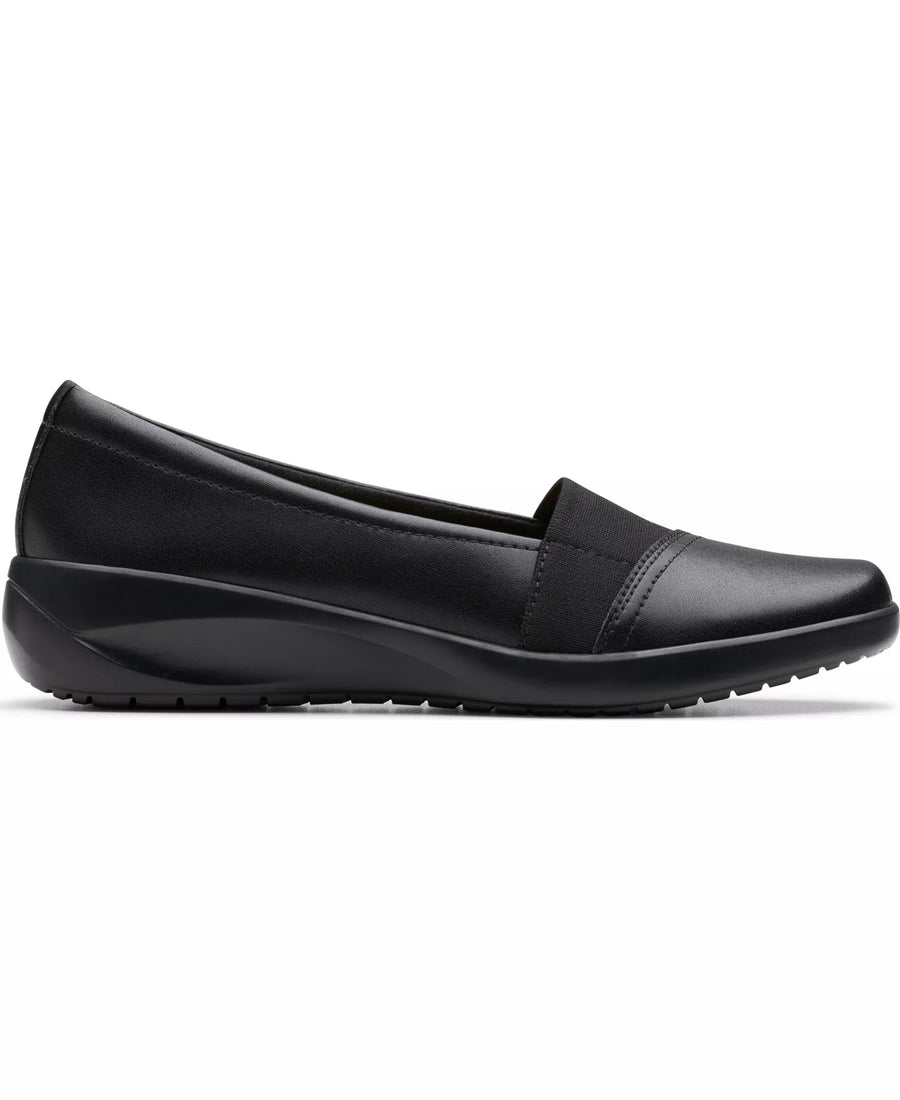 Clarks Women's Kaetlyn Rhea Round Toe Loafers