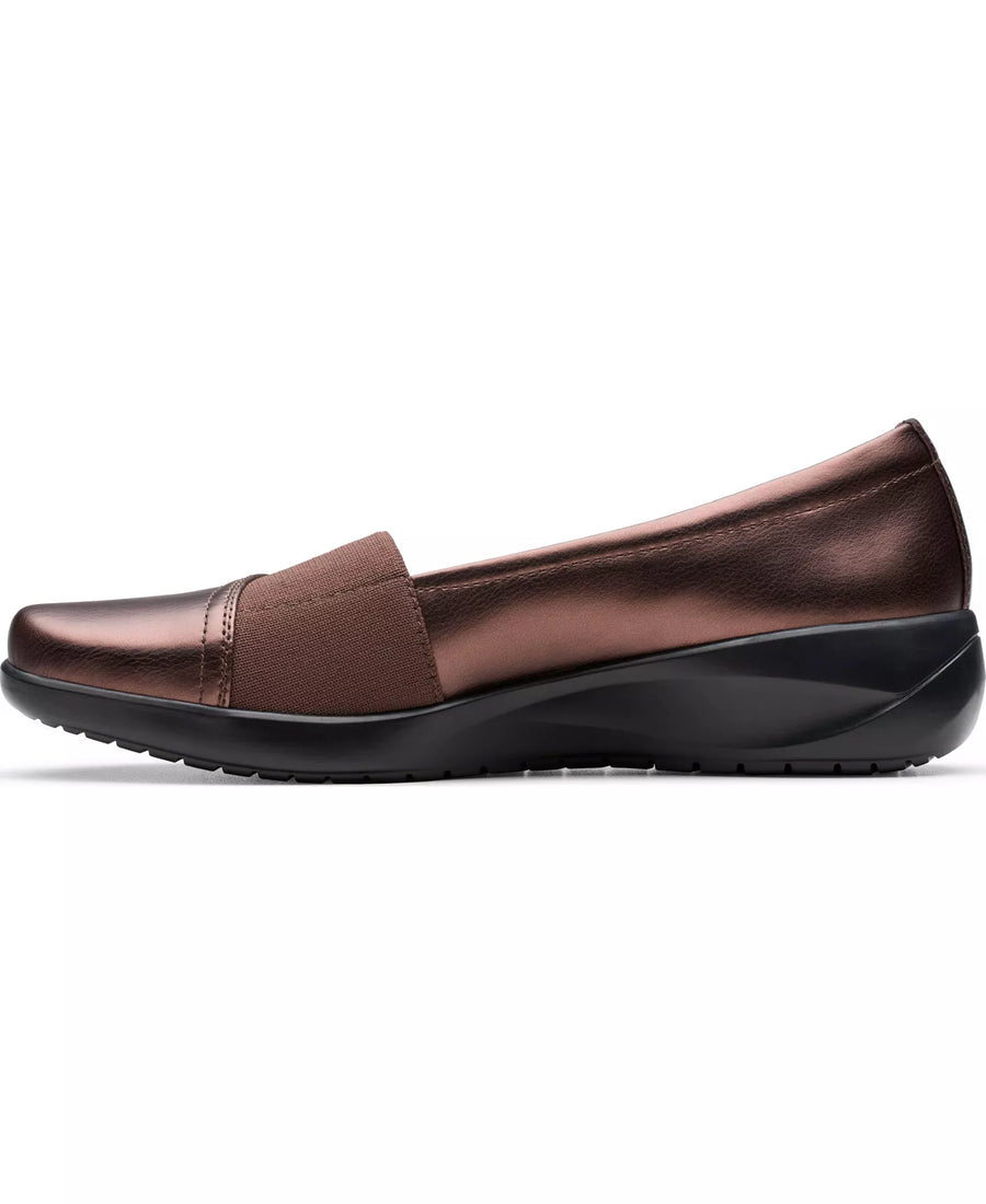 Clarks Women's Kaetlyn Rhea Round Toe Loafers