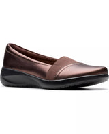 Clarks Women's Kaetlyn Rhea Round Toe Loafers