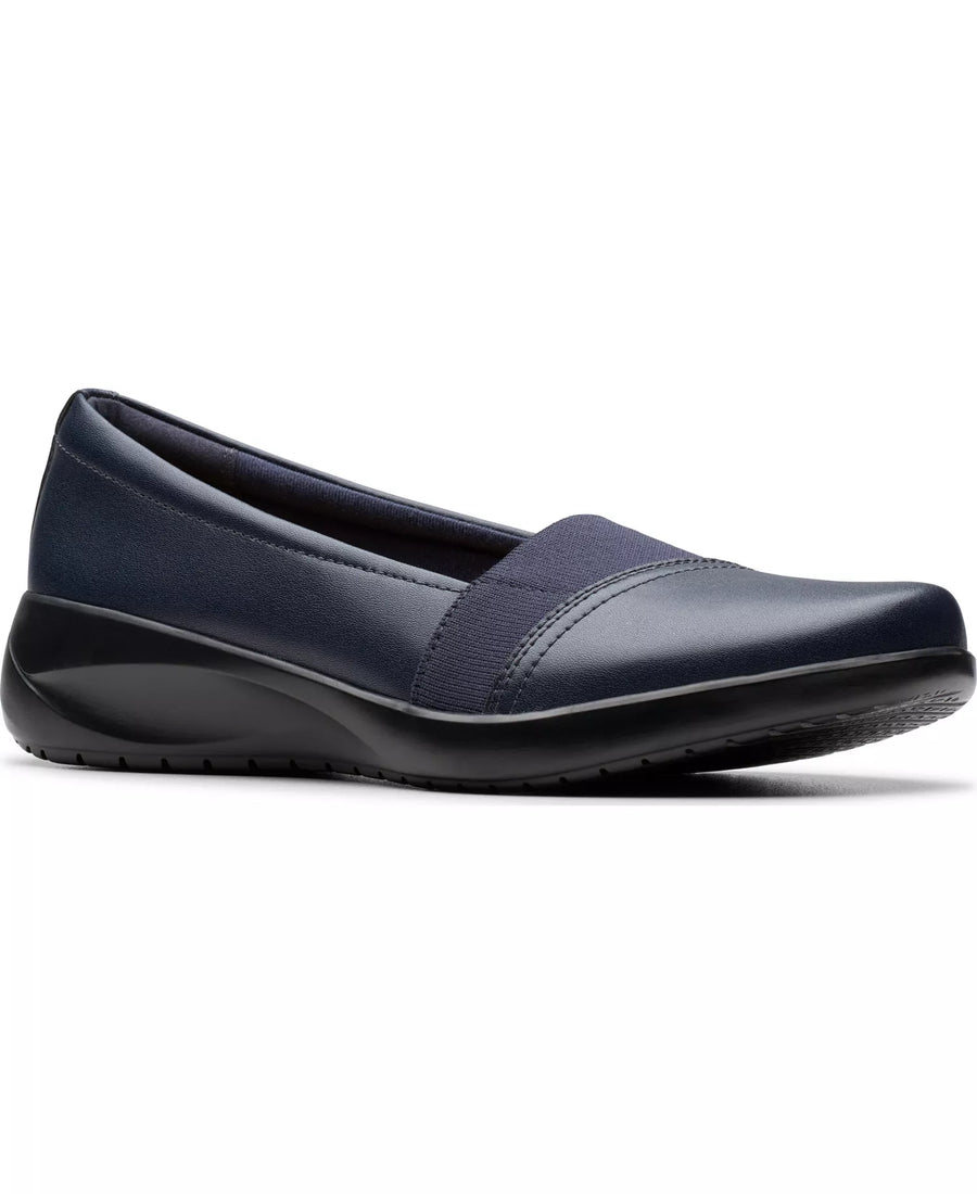 Clarks Women's Kaetlyn Rhea Round Toe Loafers