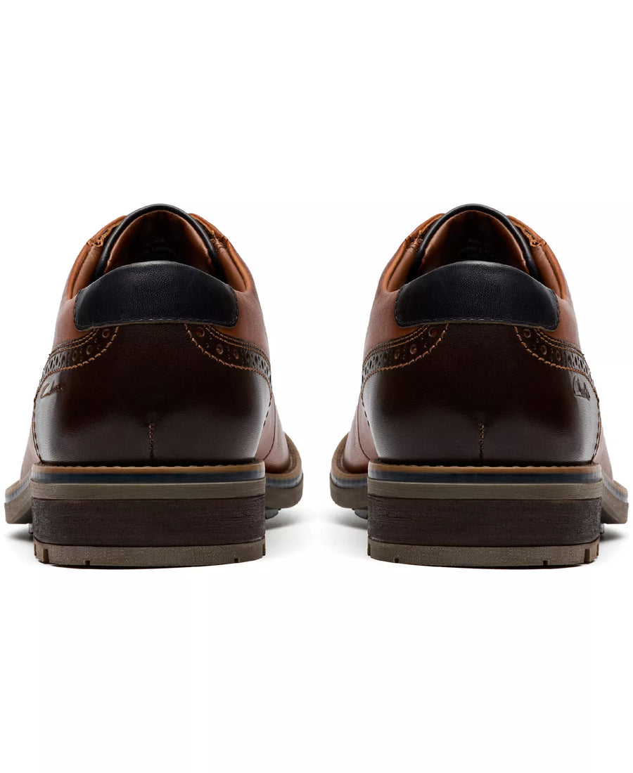 Clarks Men's Emmet Plain Toe Dress Shoe