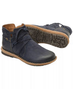 Born Women's Tarkiln Round Toe Booties