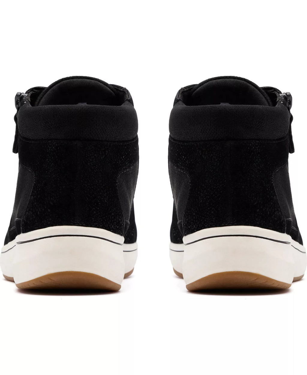Clarks Women's BreezeSky Rae Lace-Up Sneaker