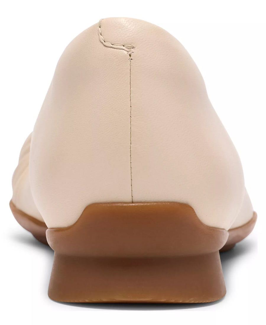 Clarks Women's Jazmynn Lo Slip-On Flats