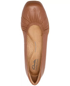 Clarks Women's Jazmynn Lo Slip-On Flats