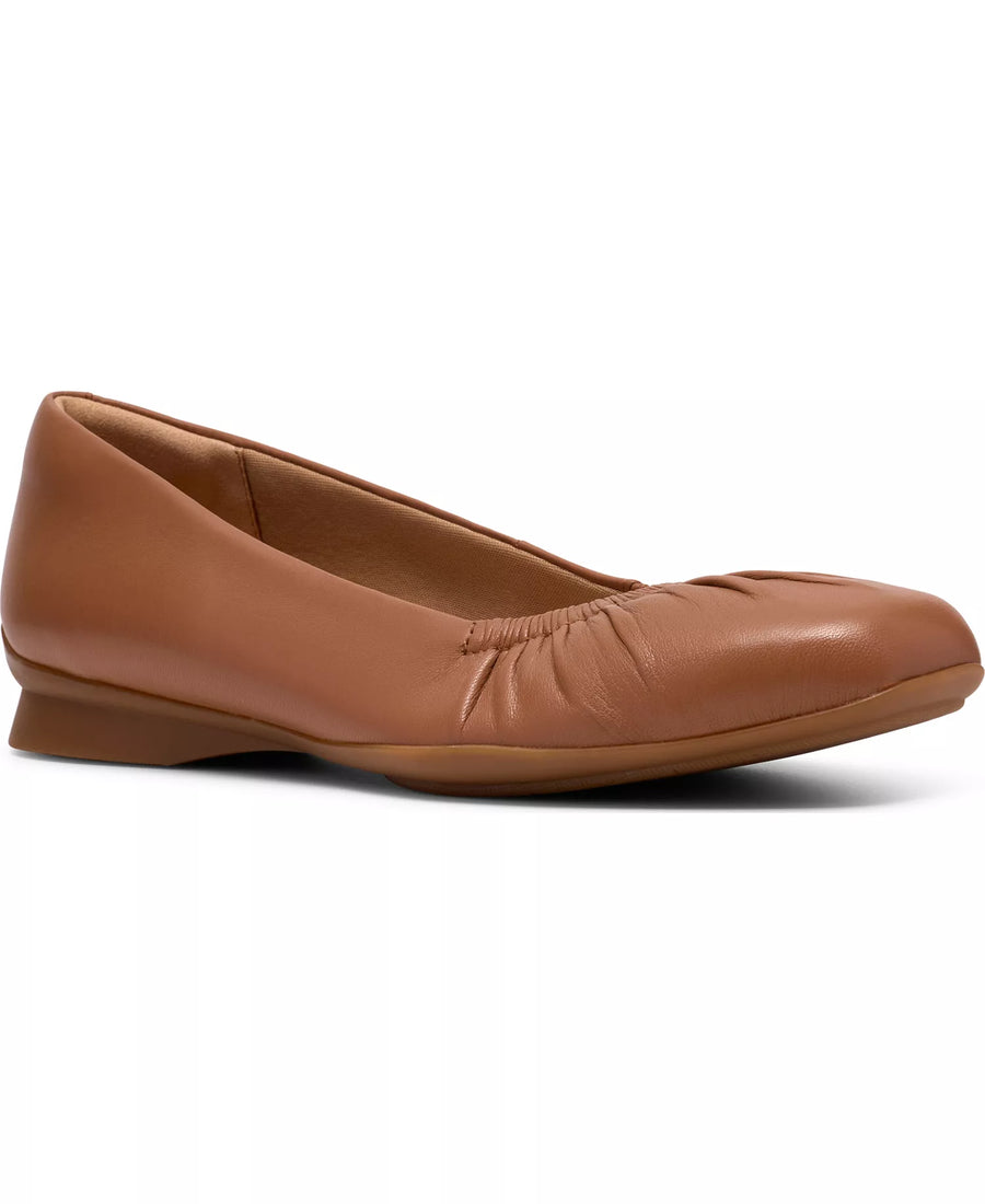 Clarks Women's Jazmynn Lo Slip-On Flats