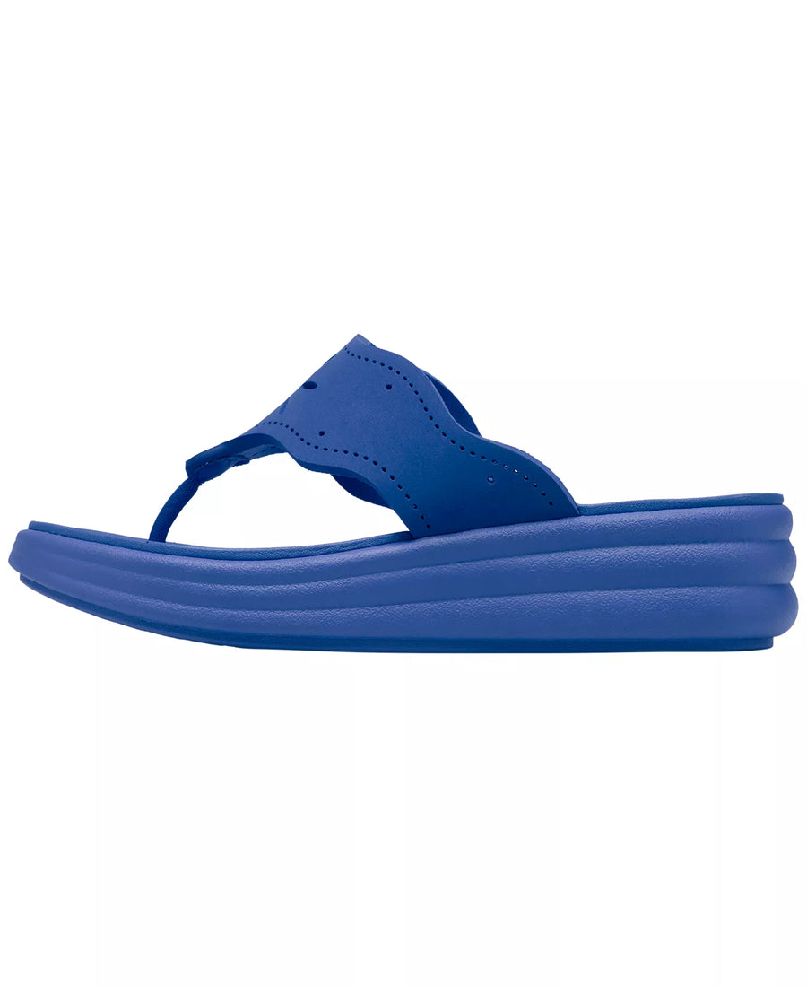 Clarks Women's Cloudsteppers Drift Daisy Slip-On Sandals
