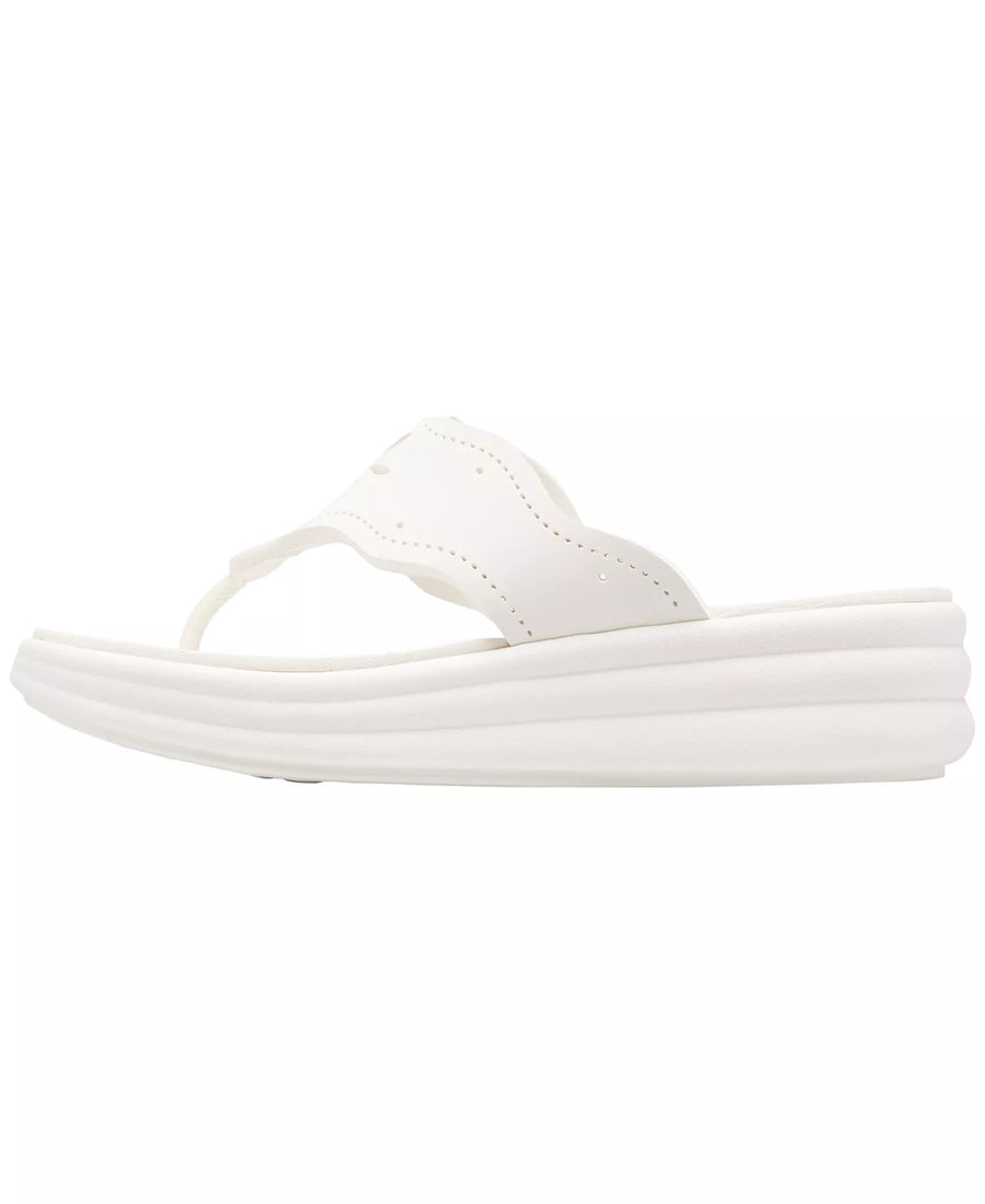 Clarks Women's Cloudsteppers Drift Daisy Slip-On Sandals