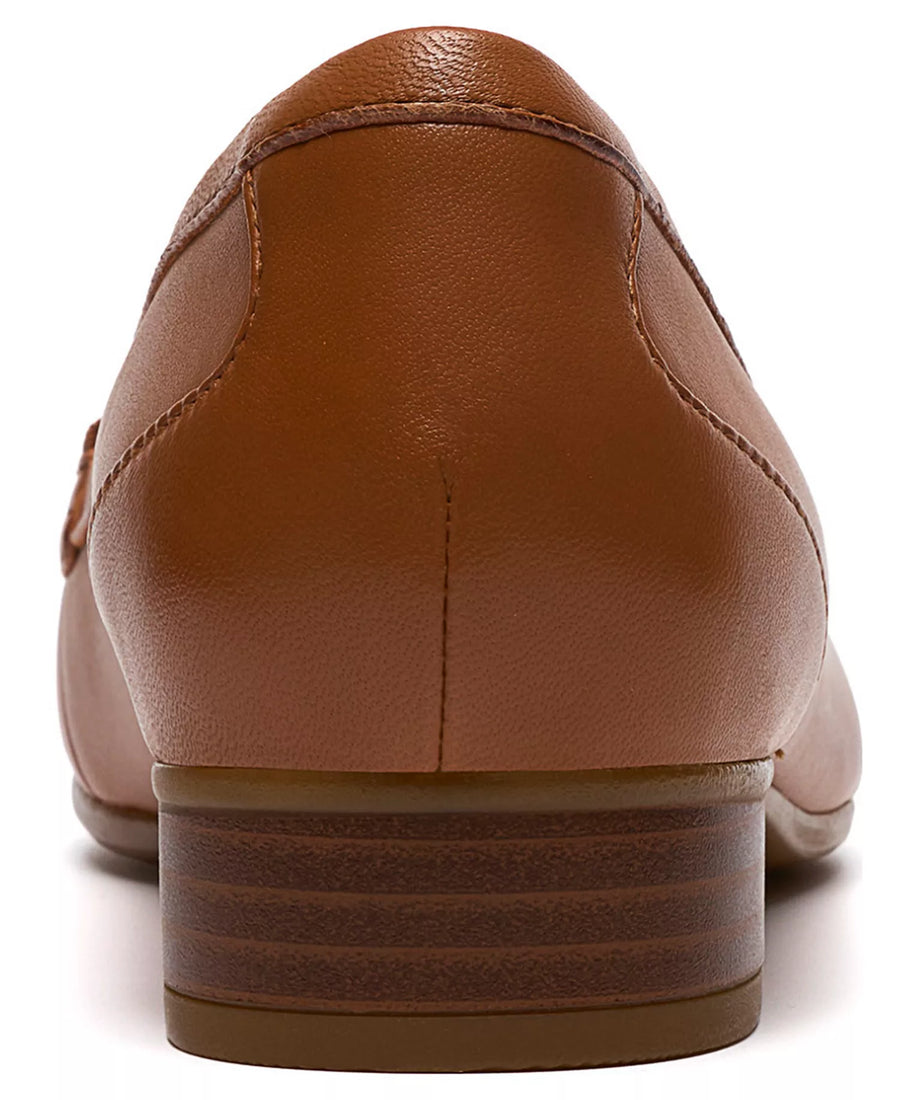Clarks Women's Juliet Mia Round Toe Dress Loafers