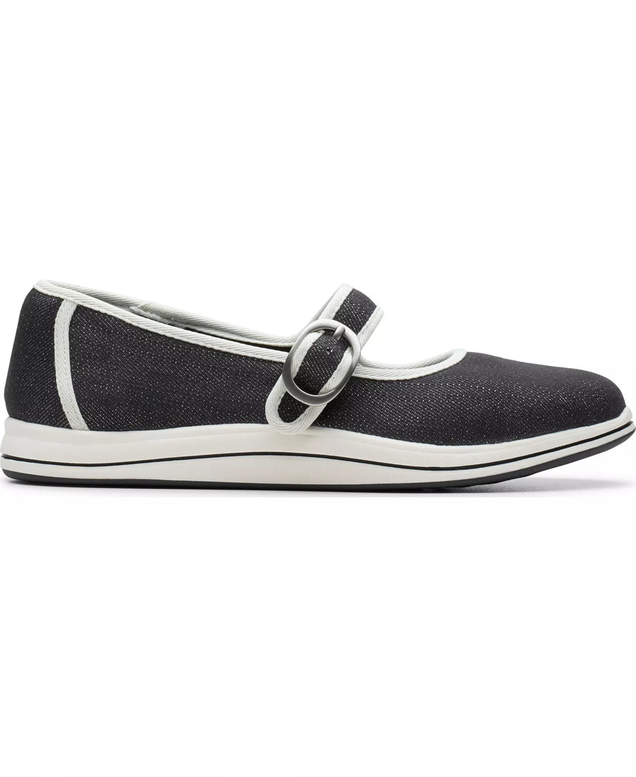 Clarks Women's Breeze Janey Round Toe Flats