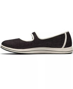 Clarks Women's Breeze Janey Round Toe Flats
