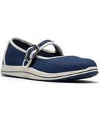 Clarks Women's Breeze Janey Round Toe Flats