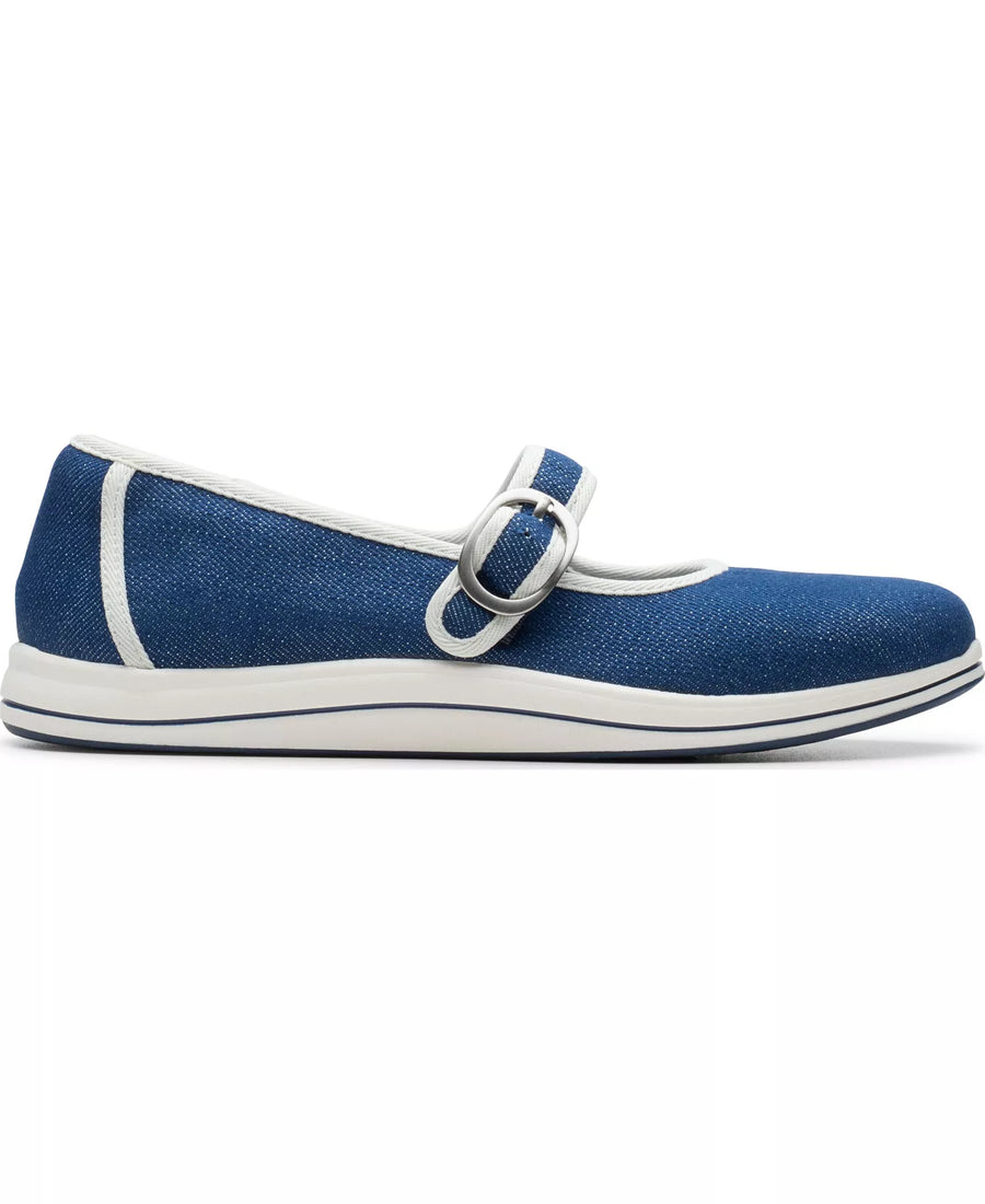Clarks Women's Breeze Janey Round Toe Flats