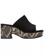 Clarks Collection Women's Nerisa Vine Wedge Sandals