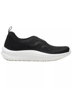 Clarks Women's Cloudsteppers Solevana Knit Round Toe Sneakers