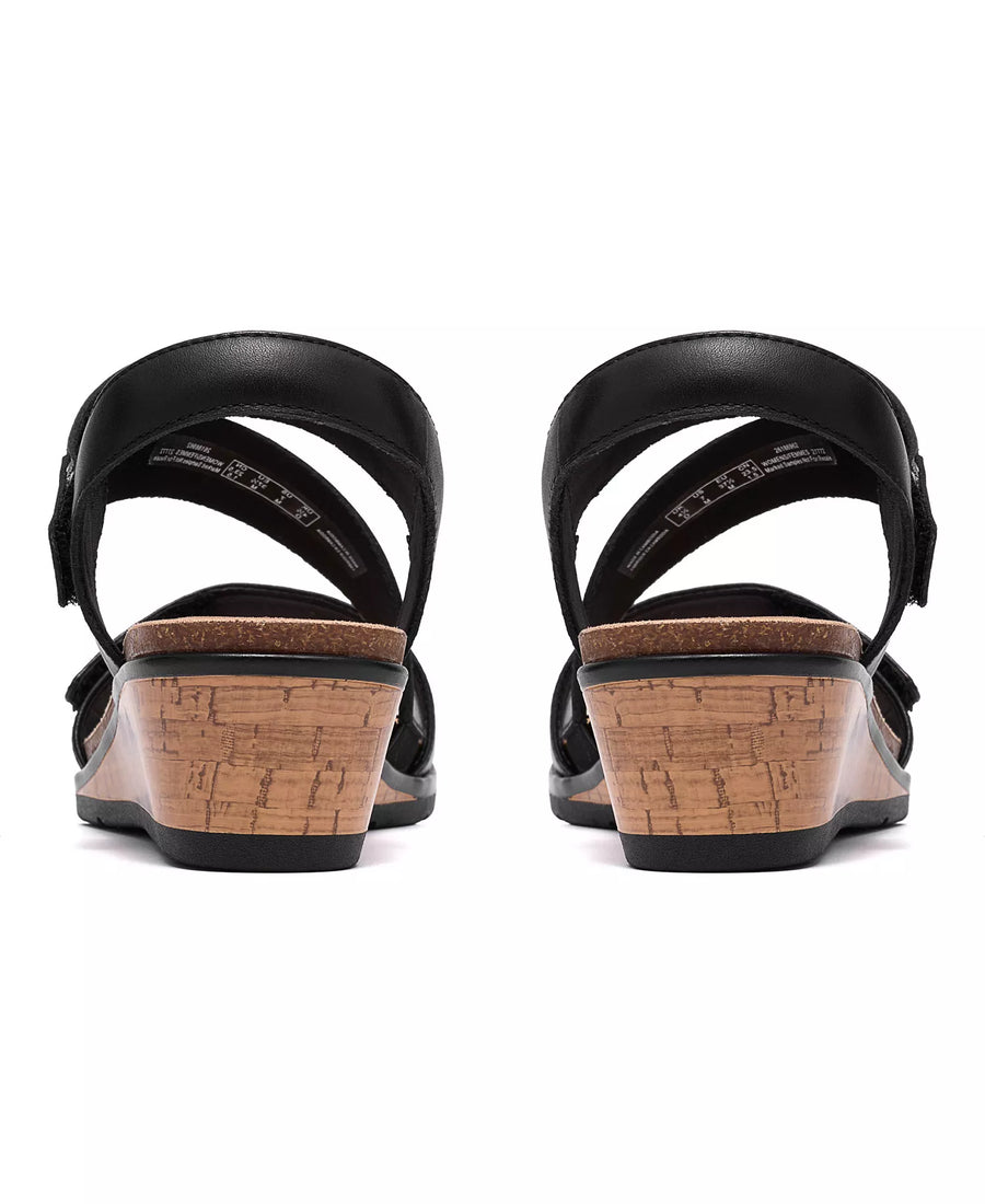 Clarks Women's Kacha Wave Round Toe Sandals