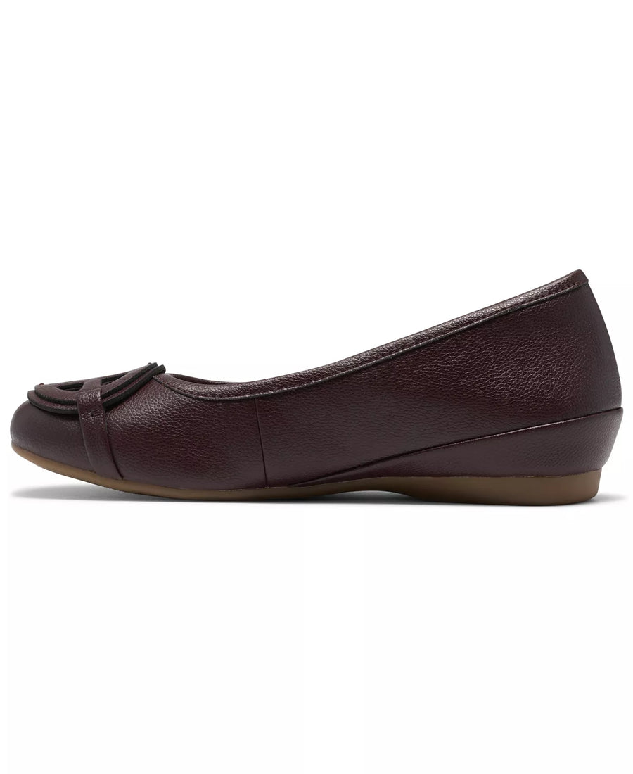 Clarks Collection Women's Cathrynn Luna Slip-On Flats