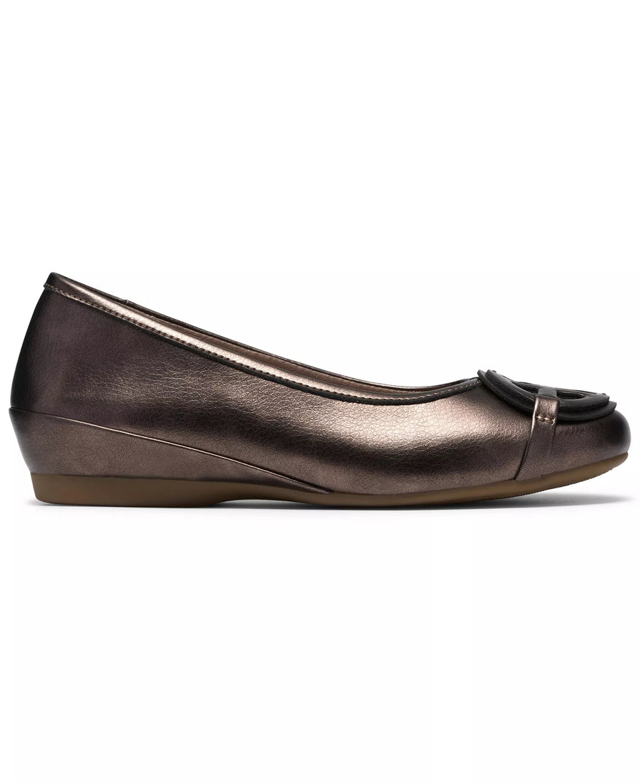 Clarks Collection Women's Cathrynn Luna Slip-On Flats