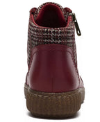 Clarks Women's Caroline Fiana Round Toe Booties