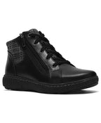 Clarks Women's Caroline Fiana Round Toe Booties