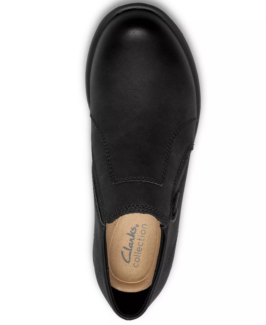 Clarks Women's Kynnzie Zip Block Heel Round Toe Leather Shooties