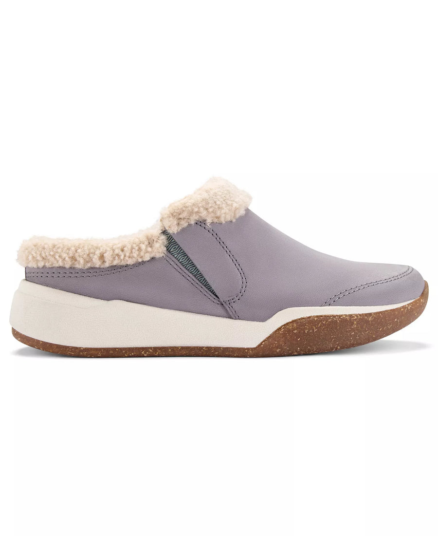 Clarks Women's Aydria Ray Faux Fur Collar Round Toe Mules