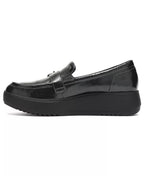 Clarks Women's Zylah Vine Platform Round Toe Loafers