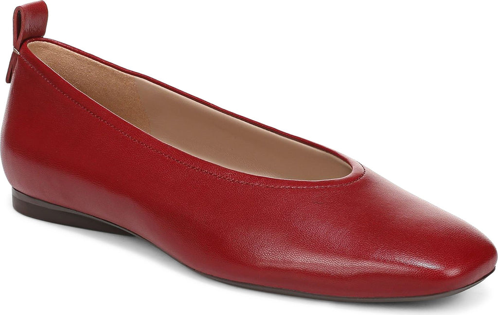 27 Edit Naturalizer Carla Flat - Women's
