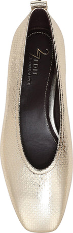 27 Edit Naturalizer Carla Flat - Women's