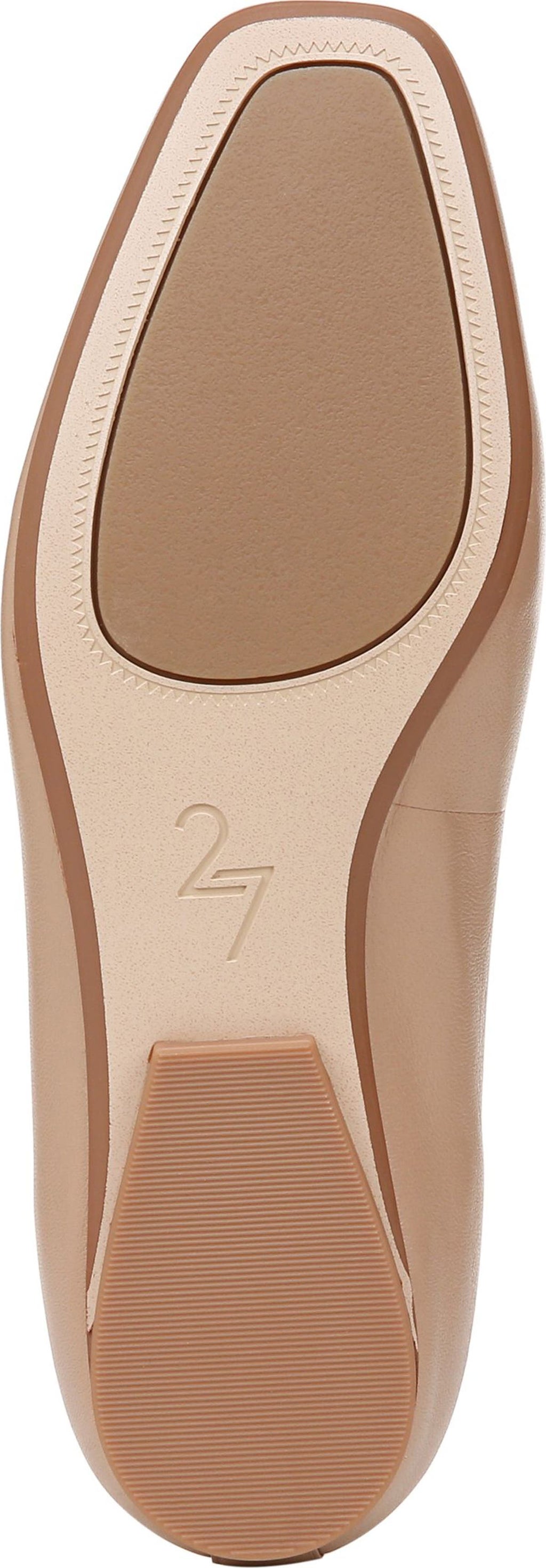 27 Edit Naturalizer Carla Flat - Women's