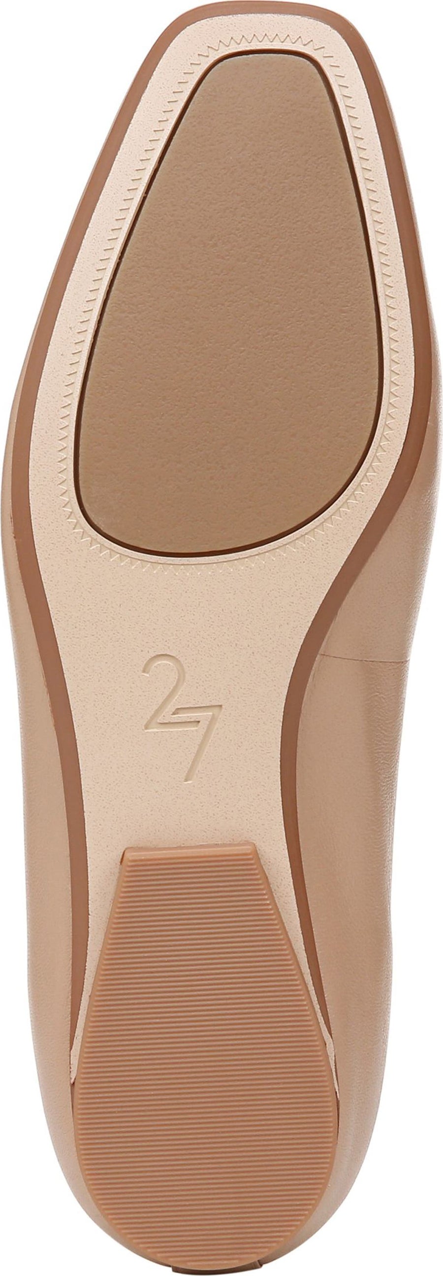 27 Edit Naturalizer Carla Flat - Women's